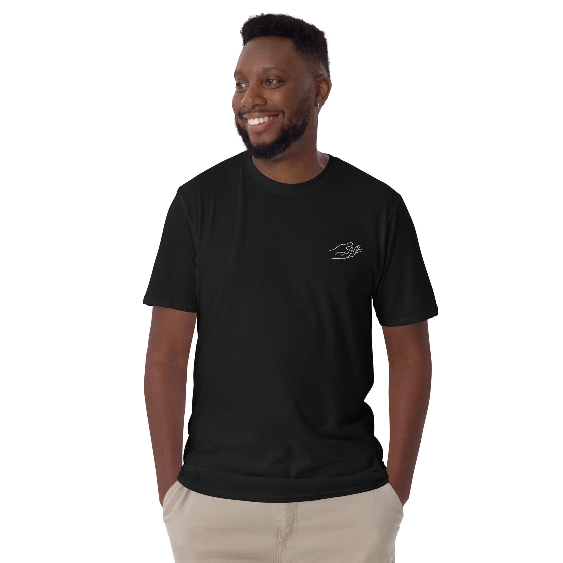The Praying Hands – Herren T-Shirt – Dezente Handstickerei